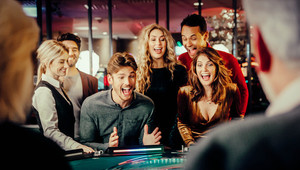 Viva la Valk | Casino Royale